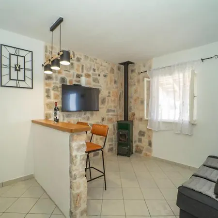 House Vinka By Guide * Otocic Osjak