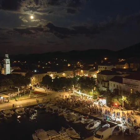 House Vinka By Guide Villa