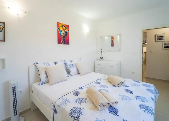 House Vinka By Guide Villa *