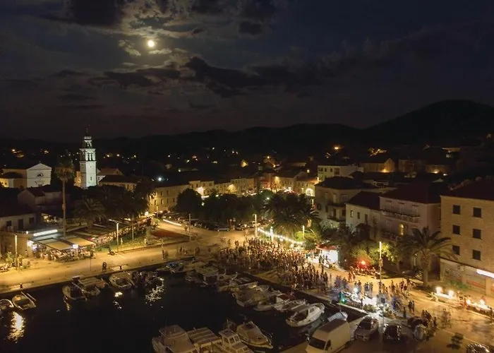 House Vinka By Guide Villa